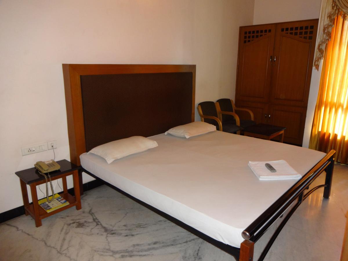 Hotel Grand Palace Coimbatore Exterior foto