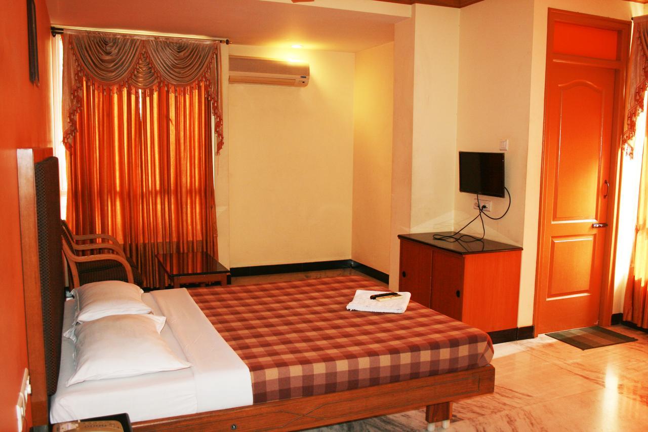 Hotel Grand Palace Coimbatore Exterior foto